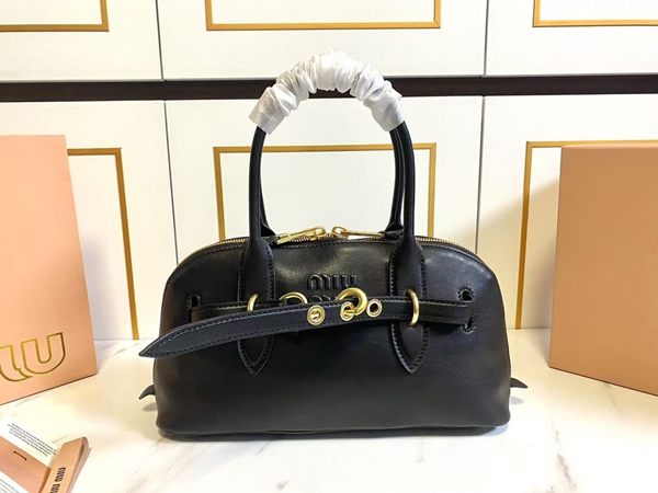 スーパーコピーブランドバッグ全体デザイン